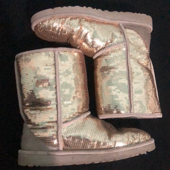 UGG Gold Sequined Classic Short Boot Sz 9 - Picture 6 of 8